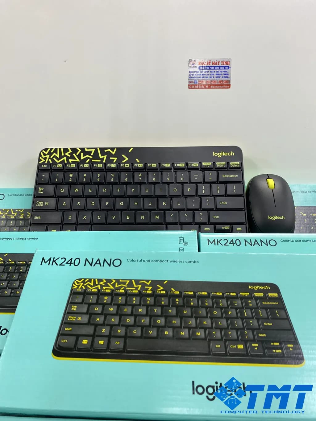 Bộ bàn phím chuột không dây logitech MK240, màu đen